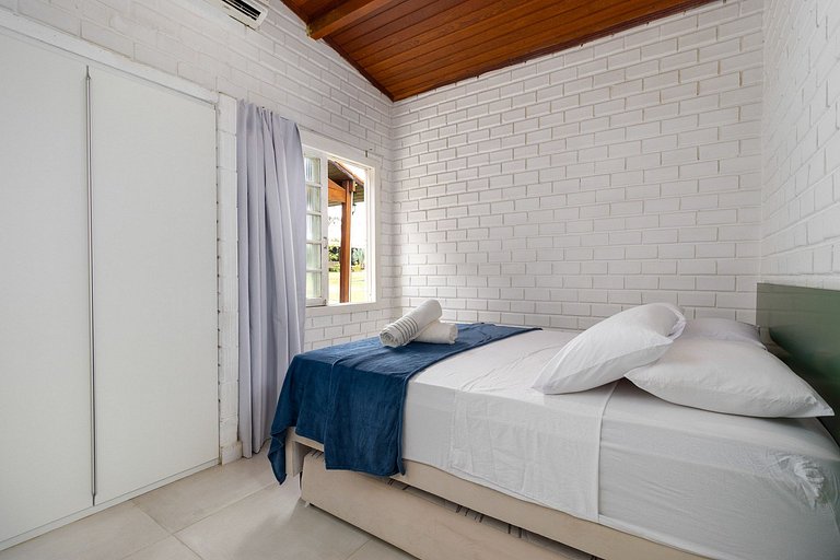 Casa 6 Suites p/ 20 - Sauna e Campo em Gravata