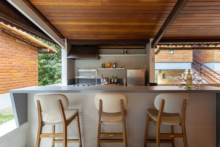 Casa 6 Suites p/ 20 - Sauna e Campo em Gravata