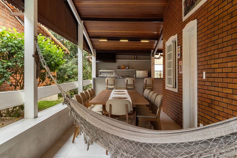 Casa Ojuara 6 suítes. Conforto e leveza em Gravatá