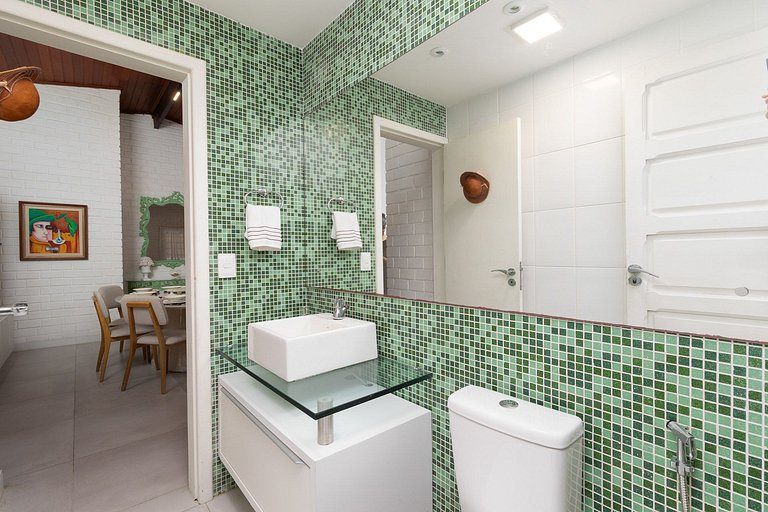 Casa Ojuara 6 suítes. Conforto e leveza em Gravatá