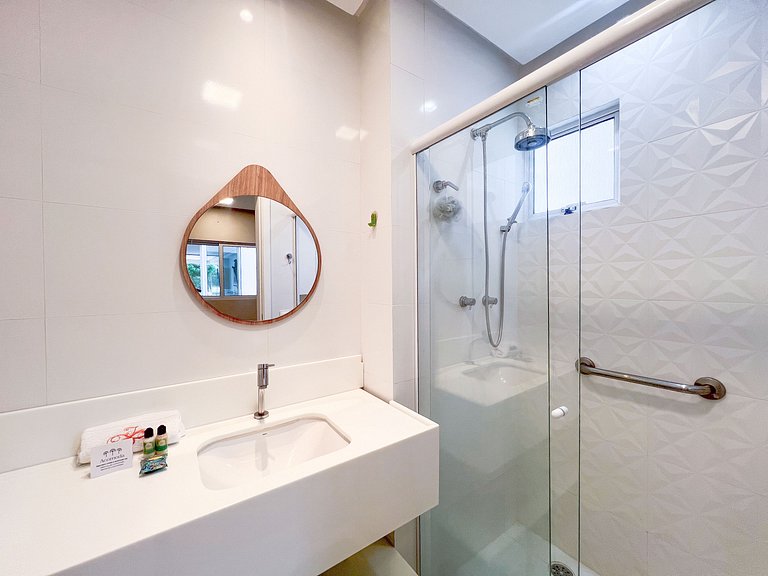 Luxo em Muro Alto - 6 suítes com piscina e jacuzzi