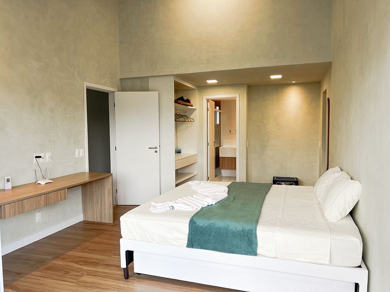 Luxo em Muro Alto - 6 suítes com piscina e jacuzzi