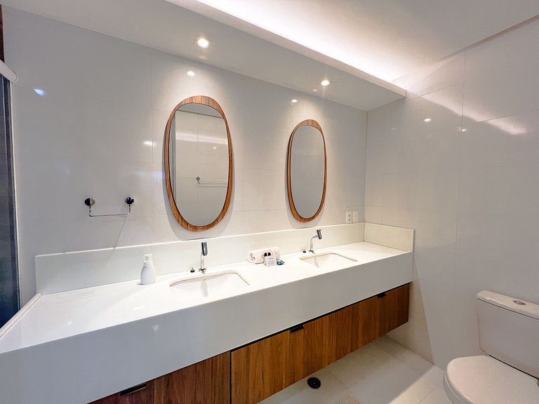 Luxo em Muro Alto - 6 suítes com piscina e jacuzzi
