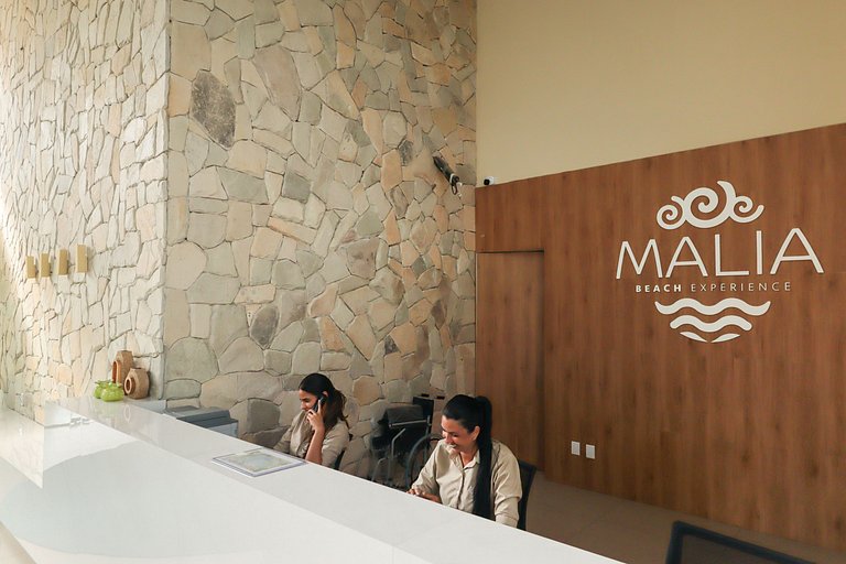 Flat Completo Varanda no Resort Malia - Muro Alto