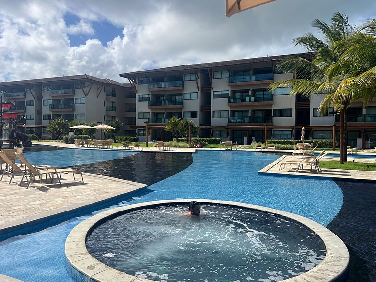 Flat Luxuoso Piscina Privativa Resort Polinésia