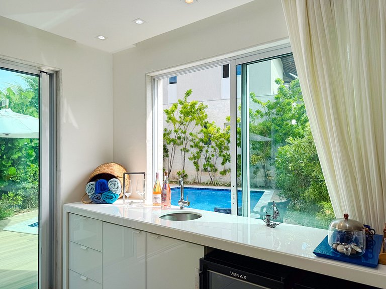 Casa Luxo Piscina Privativa Pé na Areia Muro Alto