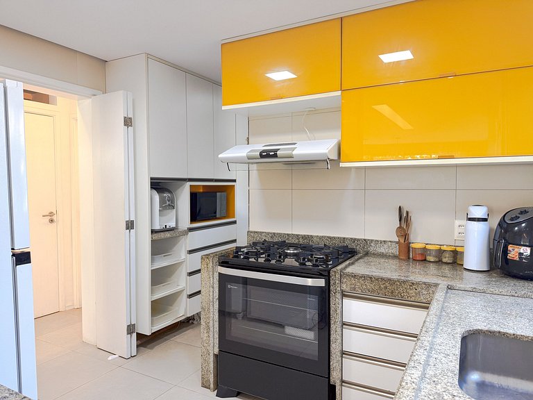 Casa Luxo Piscina Privativa Pé na Areia Muro Alto